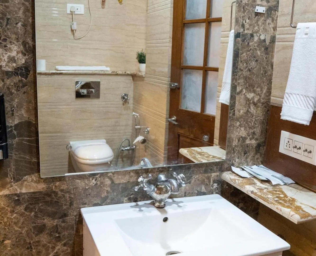 Hotel Sun Grand Agra