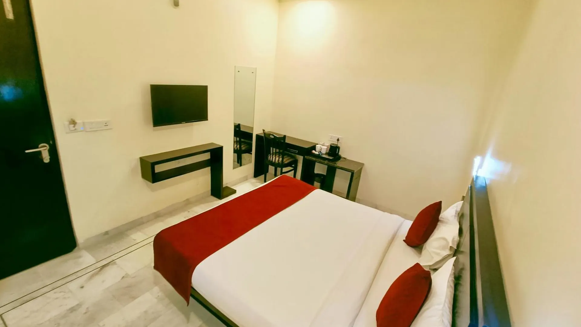 Hotel Sun Grand Agra   Agra (Uttar Pradesh)