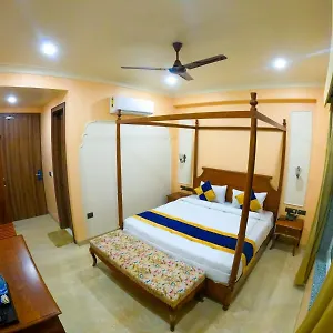 3* Hotel The Taj Vista -walking Distance To Taj Mahal