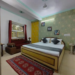 Hotel Swarajya Palace, Agra (Uttar Pradesh)